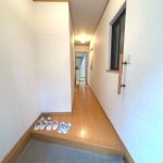 (玄関)