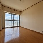 洋室約6帖（東側）